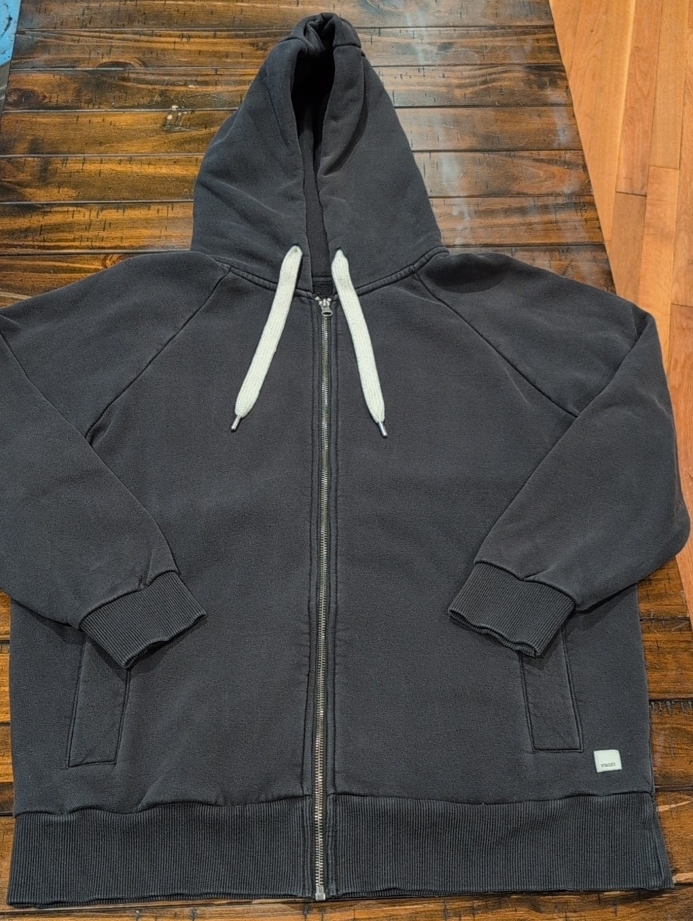 Vuori Restore Hoodie Oversized Full Zip Washed Black - Picture 2 of 5